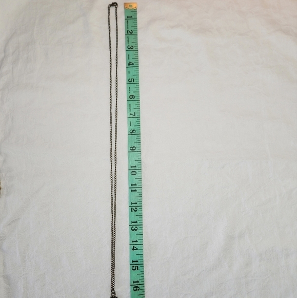 Girl with secrets cameo necklace - Picture 6 of 6